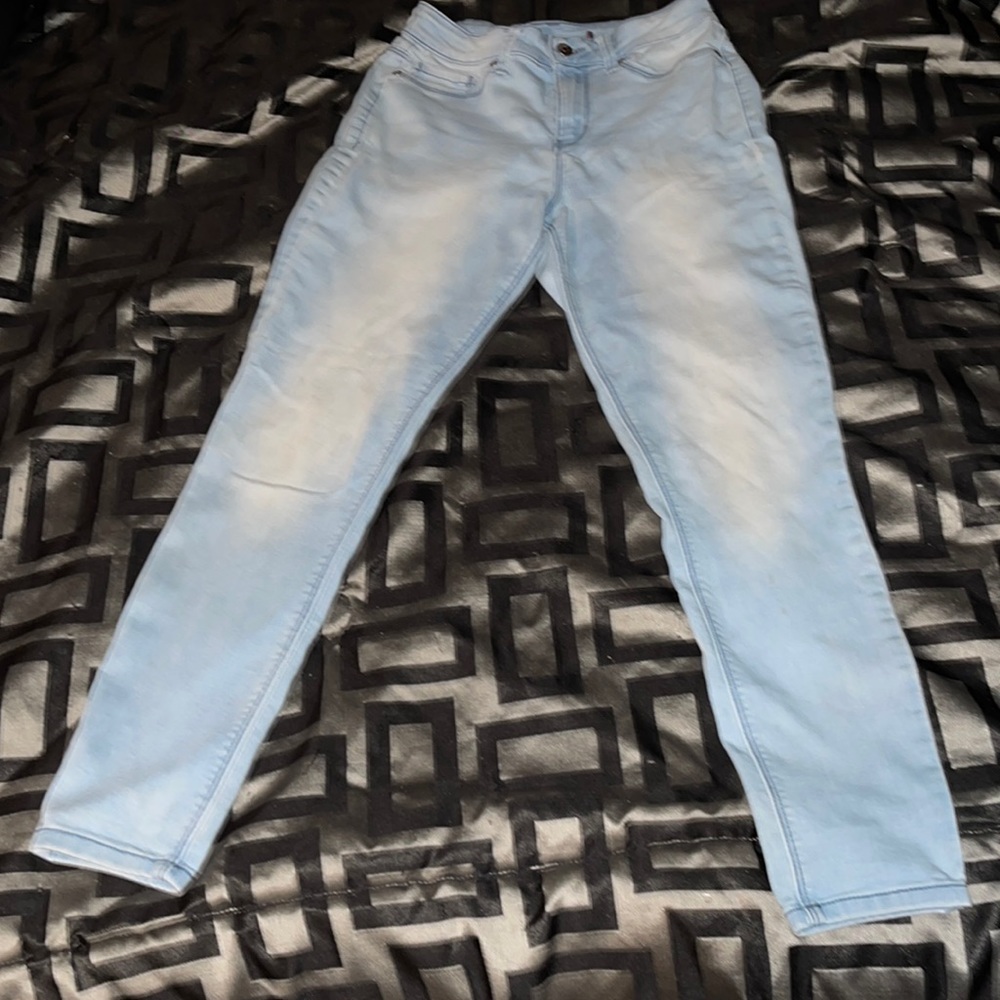 Size 7 juniors, No Boundaries, light blue, very comfortable